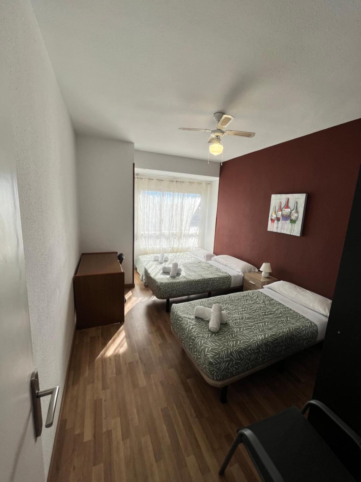4 Bedrooms -Seneca Center Apartment Alicante Bagian luar foto