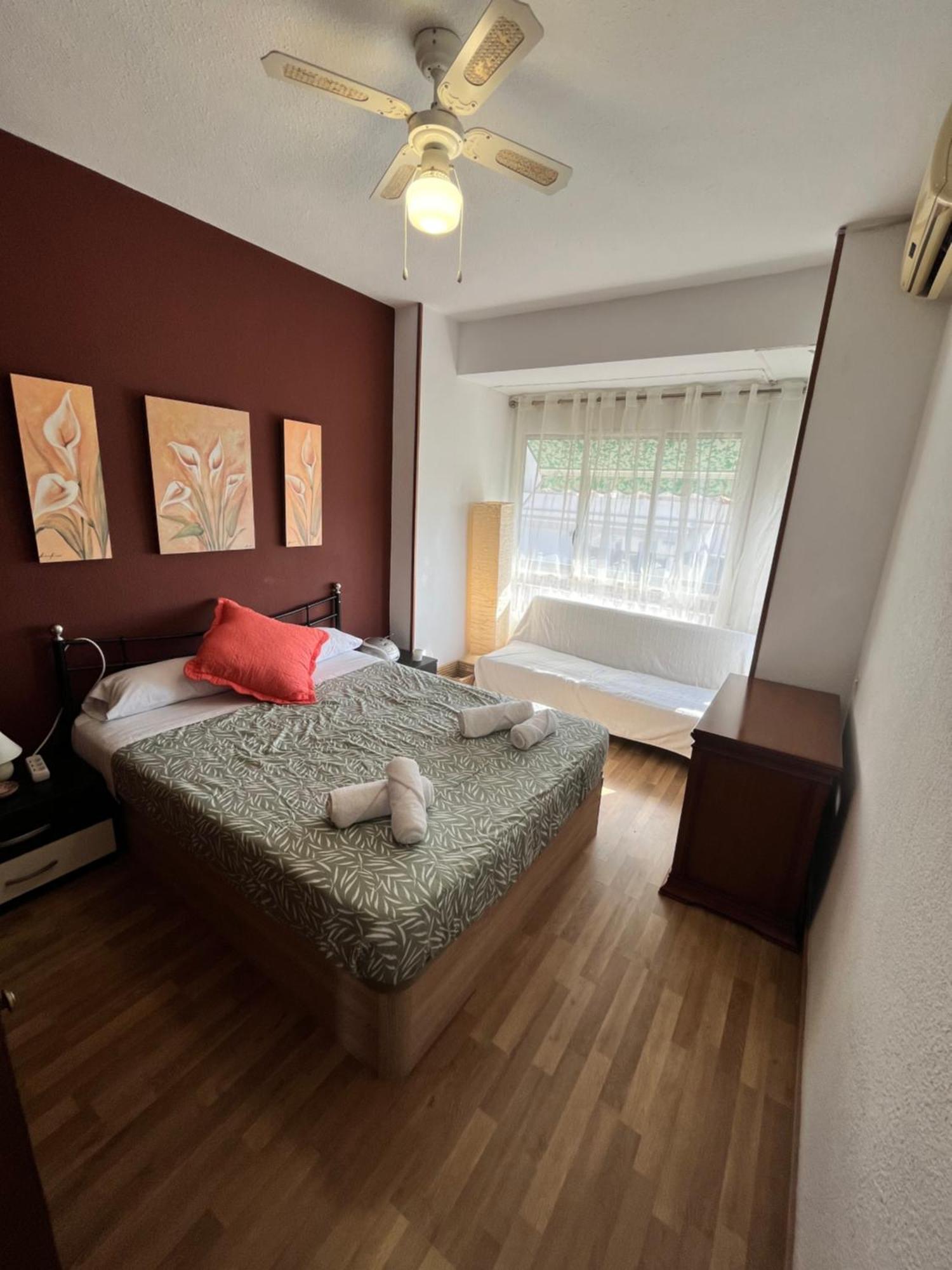 4 Bedrooms -Seneca Center Apartment Alicante Bagian luar foto