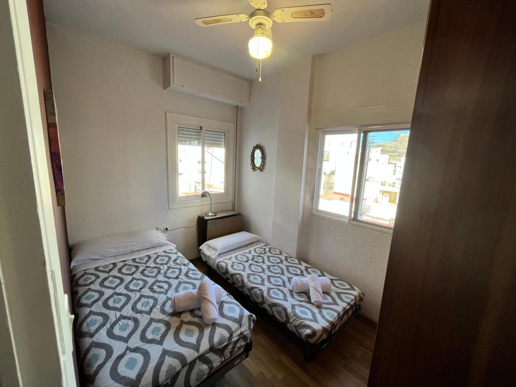 4 Bedrooms -Seneca Center Apartment Alicante Bagian luar foto